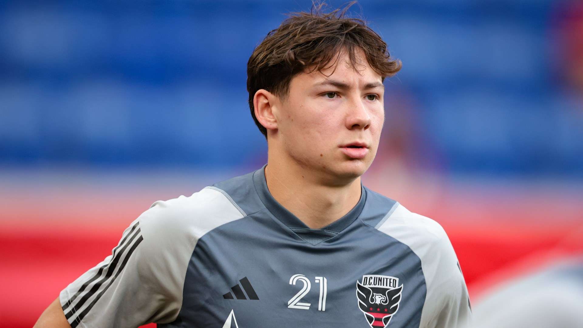 不论处于何 不论处于何